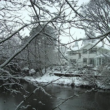 Летний дом River Uk *